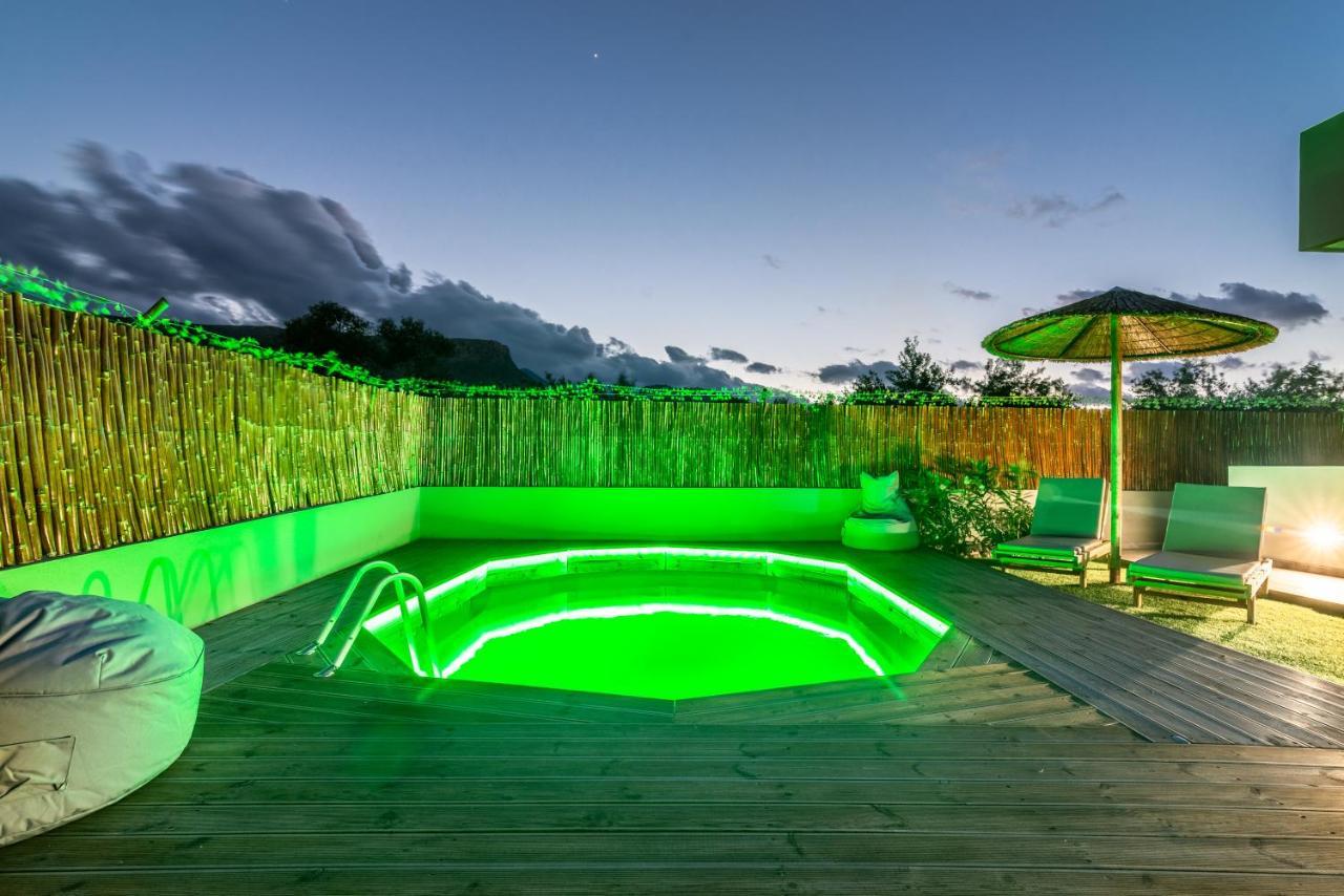 Cozy House With Pool Near Beach Gazi Eksteriør bilde